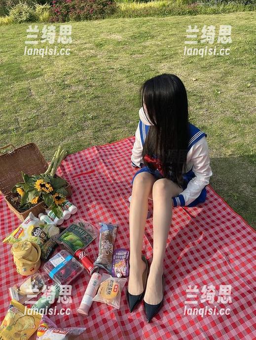 微密圈 - 翻开软妹小九九的原图，油亮之间慢慢品味，资源当然少不了。