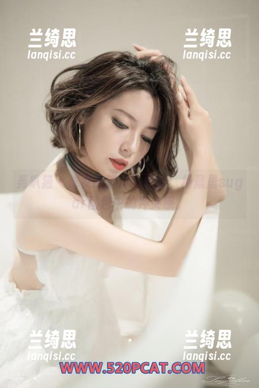 轰趴猫 - 修女的清冷与热烈，杨晨晨sugar图包中的冲突感。
