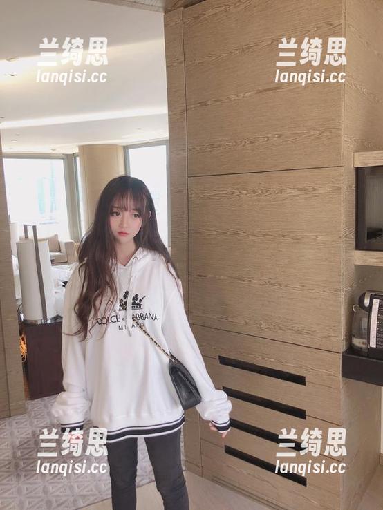 看！过期米线线喵的小猫撒娇技巧：诚意满分的高清美图