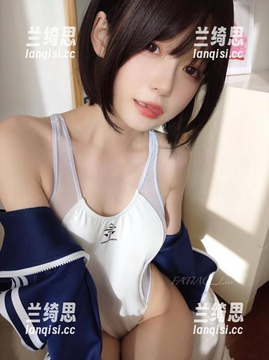 “迷之呆梨”把豹纹睡衣cos成奇葩，不走寻常路