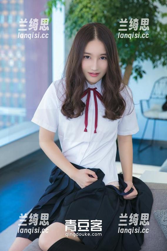 青豆客 - 看，汪佩妮Penny的护士套图竟然还在更新，天呐！这能算干活吗？