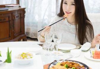 魅妍社 – 程小烦不烦的万圣节，大家乐坏了！快来下载这波“鬼气”袭来的作品吧！