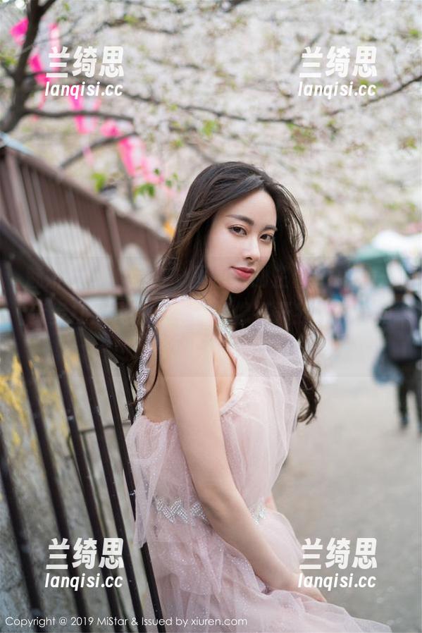 魅妍社 - “黑白”图包:谢芷馨Sindy一步步打开我的心,例如像打开我冰箱的门那样,期待未知… 魅妍社 - “黑白”图包:谢芷馨Sindy一步步打开我的心,例如像打开我冰箱的门那样,期待未知…